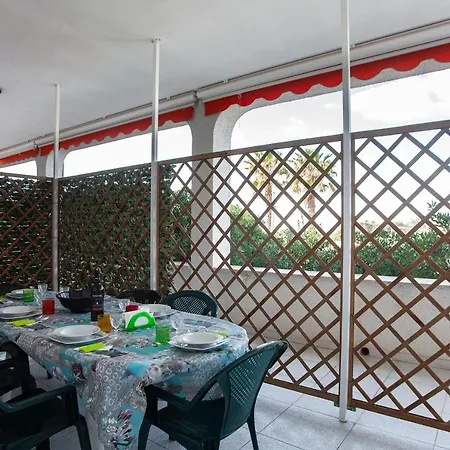 Casa Vicino Mare M238 Apartment